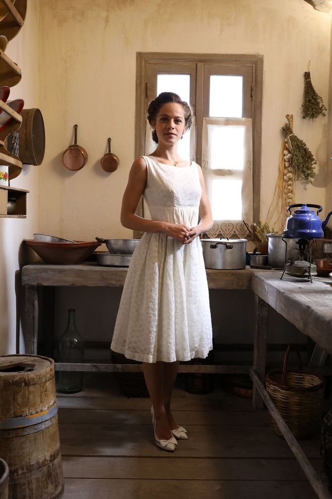 Η Ασημίνα ντυμένη νυφούλα για τον γάμο της στις Η Ασημίνα ντυμένη νυφούλα για τον γάμο της στις